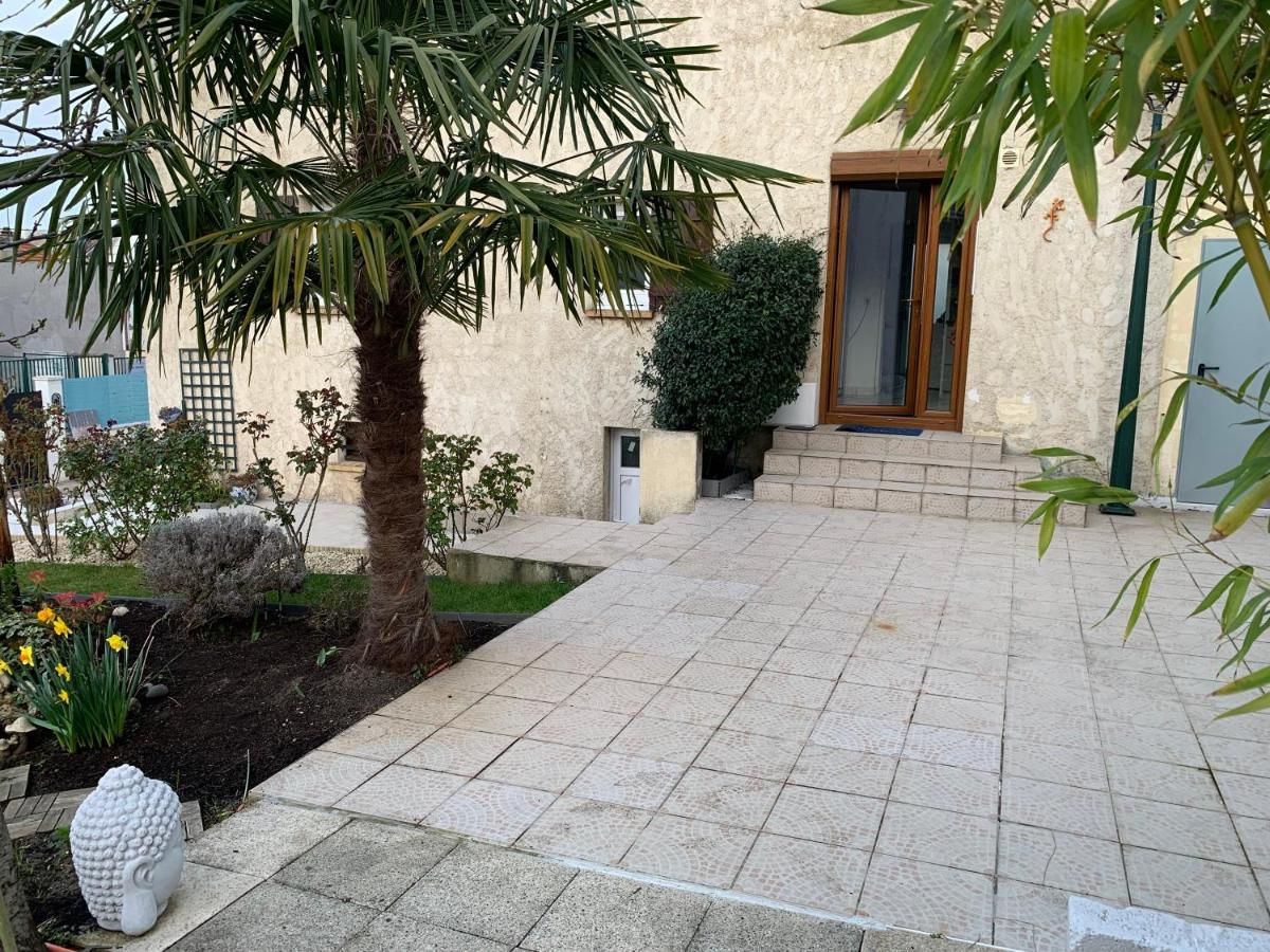 La Maison Parisienne & Jardin Argenteuil Exterior photo